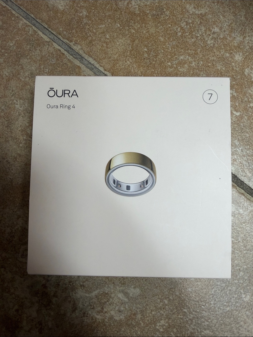 Oura Ring 4 brand new— Gold Smart Ring